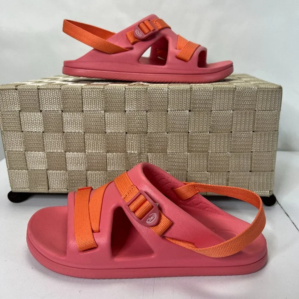 CHACO Chillos Pink Big Girls Sandals Size 6